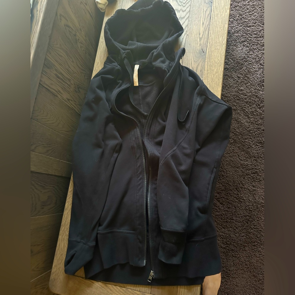 Women’s Med Athleta Black sweatshirt Zip jacket hoodie, in great condition.